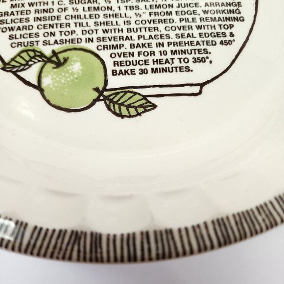Vintage Royal China by Jeannette Ceramic Pie Pan with Apple Pie Recipe on it 11" - Picture 3 of 7
